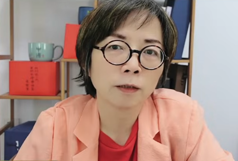 卓榮泰不副署《兒少帳戶條例》 黃智賢舉郭台銘為例 網秒懂氣炸!