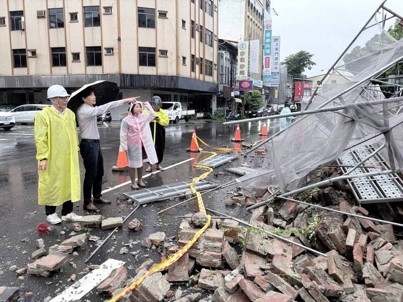 台南國定古蹟大東門崩落 市府:維護安全及保存古蹟本體優先