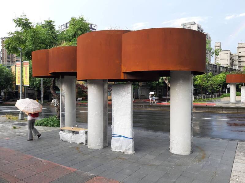 簡舒培點名李四川 直批北市「菇類工程」天價又掉漆