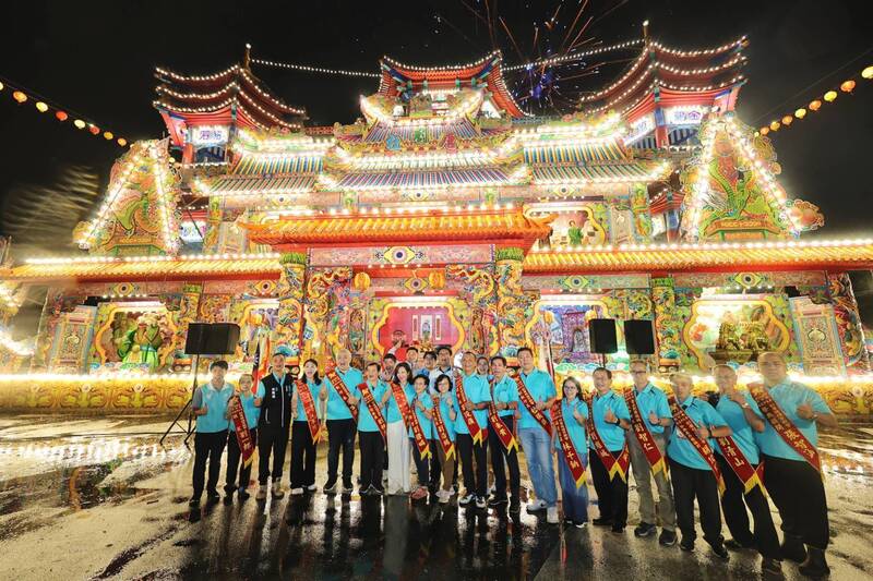 172年鷄籠中元祭今晚「開燈放彩」 8/26放水燈照常舉行