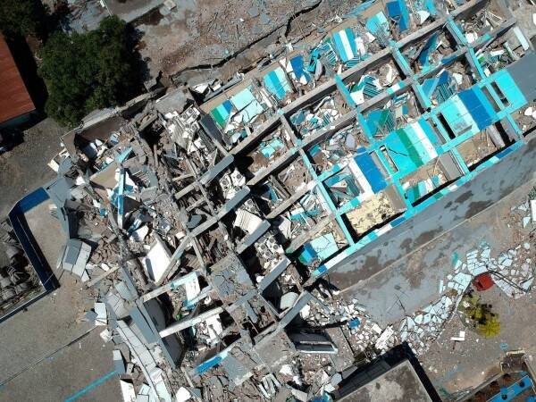 印尼規模7.7強震已死亡百人 救援行動來到第10天