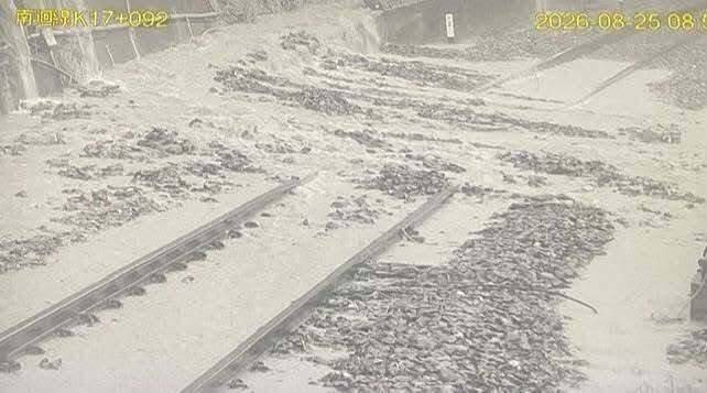 土石流淹沒軌道 台鐵南迴線枋山=枋野間路線暫時不通