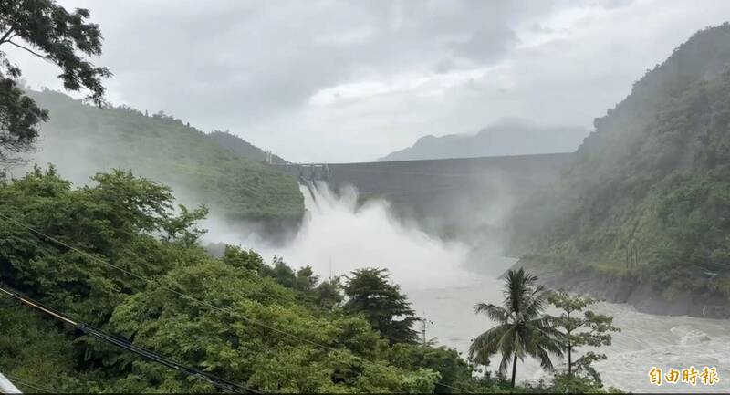 水庫大進補 曾文水庫滿庫洩洪兼沖淤