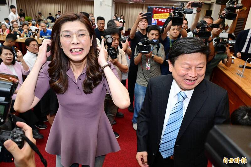 藍白民調雙跌!傅崐萁好感度慘輸中共 胡采蘋:根本K黨神主牌、不能亡