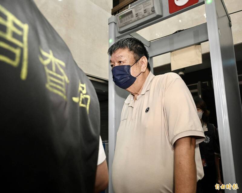 助理薪資廠商付!涉貪藍委陳雪生200萬交保 業者黃玉如100萬交保