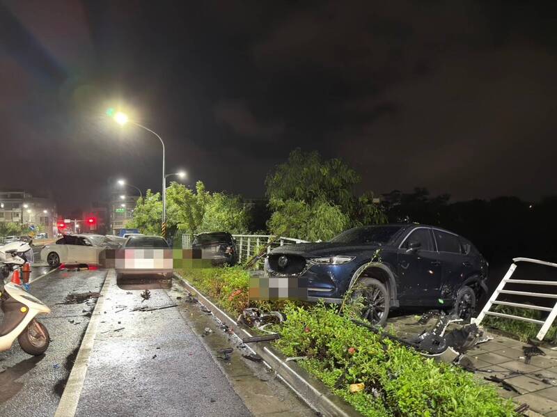 把馬路當碰碰車場 酒駕男連撞三輛車落網