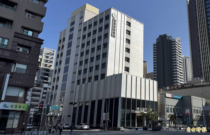 被控廠商進手術室「代刀」 高雄博田醫院院長等5人起訴