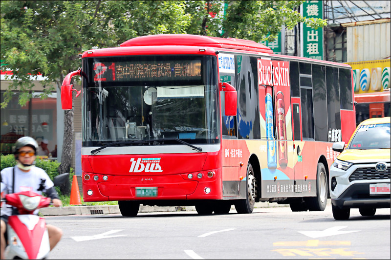 台中公車年補助20億 2年卻流失360萬人次