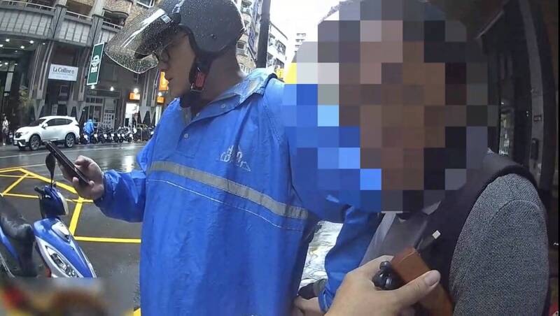 高雄婦誤信投資群組險失168萬 聯手警逮車手保住積蓄