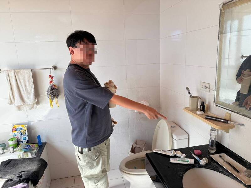 學生揪出廁所手機!嘉縣高中狼師偷拍13次遭訴 學校停聘