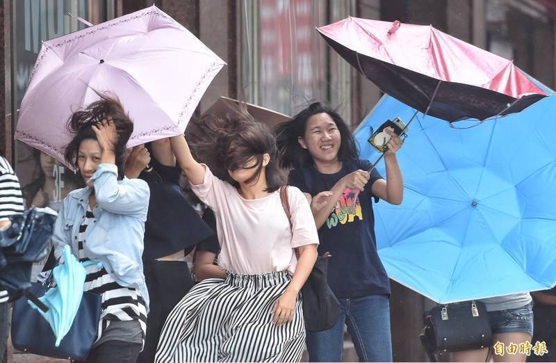 沙德爾颱風發布海警 北市白天強陣風達7級
