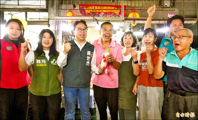 內壢掃街 黃世杰：推「智慧產業園區」