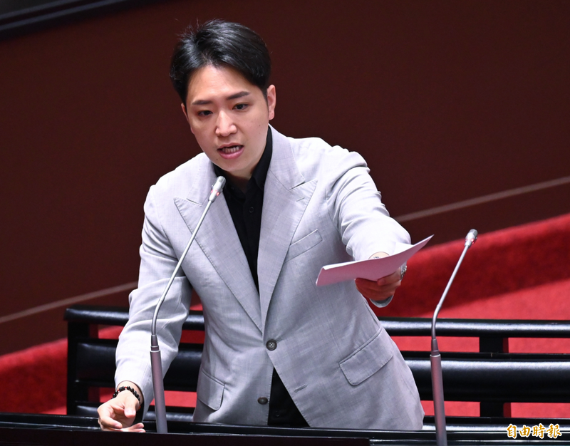 扯!記者詢問認購庇護工場禮盒 羅廷瑋竟反問:這是什麼議題?