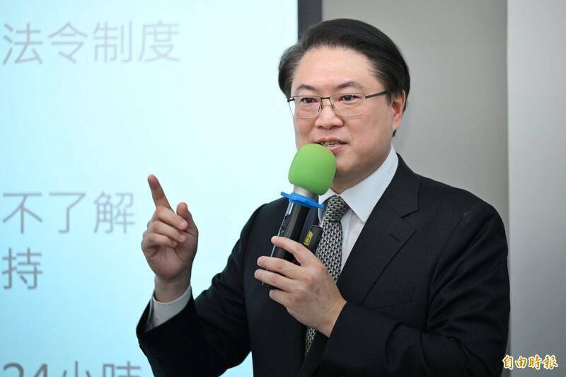 糗!網友筆戰「林右昌背景」 殊不知嗆聲對象是他親妹