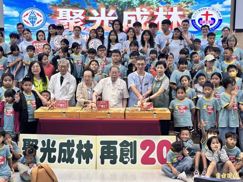 台電、恆基「希望種子」走過20年 受助學子返鄉點亮國境之南