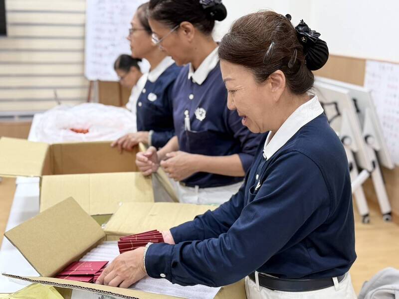 尼泊爾洪災慈濟志工馳援 分3路深入災區關懷