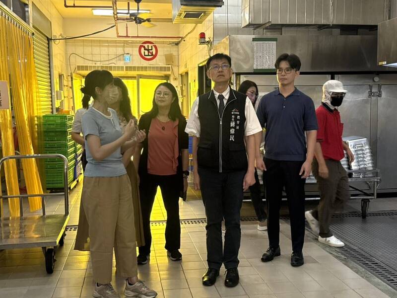 台中免費營養午餐8/31上路 蔣偉民視察學校廚房關切「這3項」