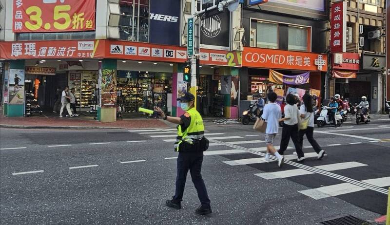 龍舟界世界盃!花蓮市8/31開幕封街 6000人踩街嘉年華