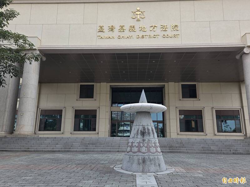 逼女服從12條「奴隸條款」性侵 惡男被判賠100萬元