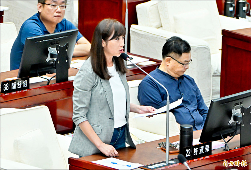 北市女童遭猥褻案 議員許淑華淚批輿論壓力市府才安置