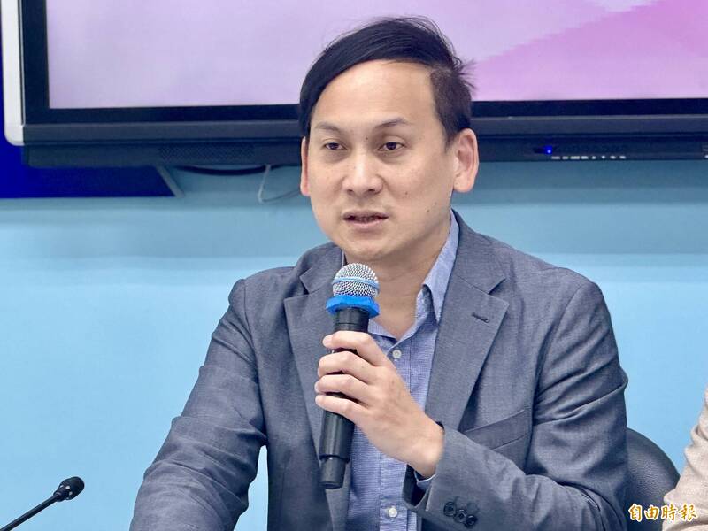 葉元之學生喊話「老師道歉吧」！再爆他上課慣性遲到超過10分鐘