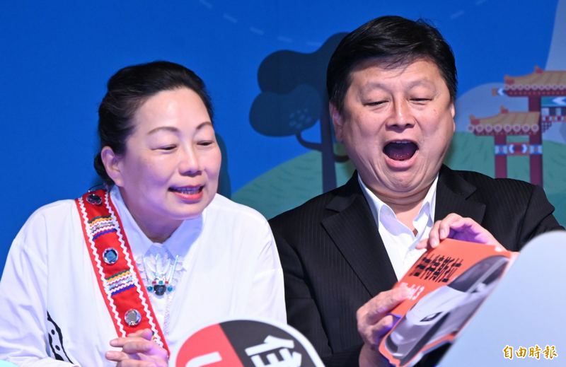 住花蓮驚見「現金放桌上」!前《金融時報》駐台記者爆:那邊所有的票都是買的