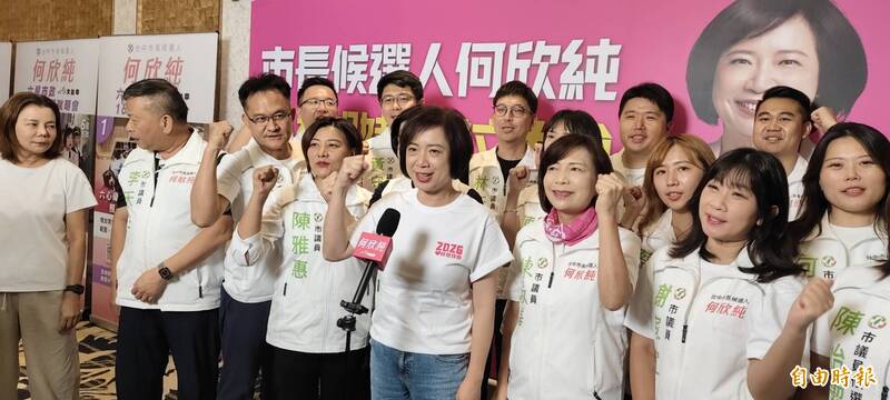 盧秀燕合體黃國昌玩「戰鬥陀螺」!何欣純酸爆:互相合作又打倒對方