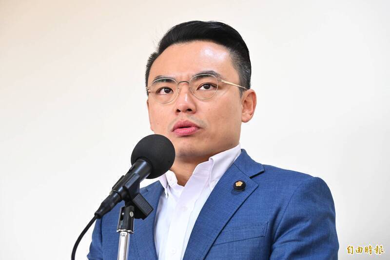 莊瑞雄問信奉鞭刑就修法 洪孟楷:來就來 卓榮泰敢副署?