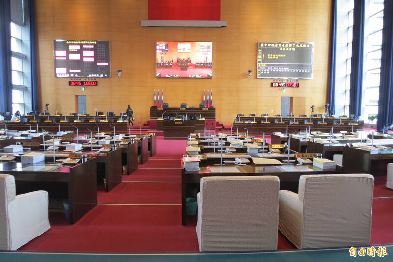 九合一選舉今登記首日 中市綠、藍、白議員拼氣勢