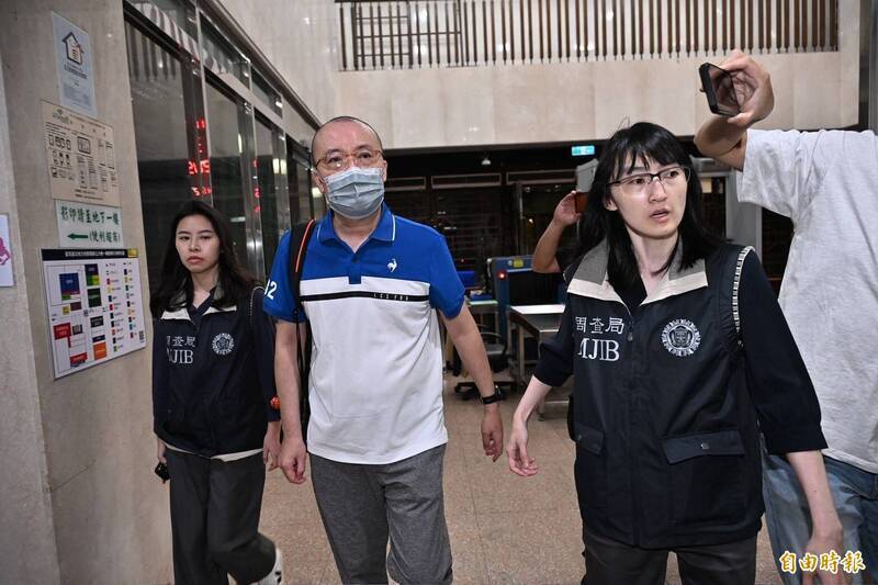 賣個資給「88會館」案外案!北市警長期勾結放貸業 偷查通聯收賄720萬遭訴