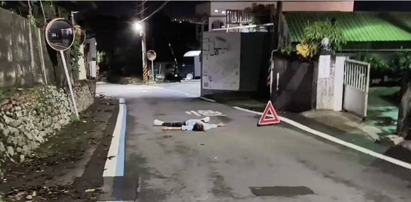 遇到鬼?彰化百果山深夜赫見「大字形」 騎士嚇到要收驚