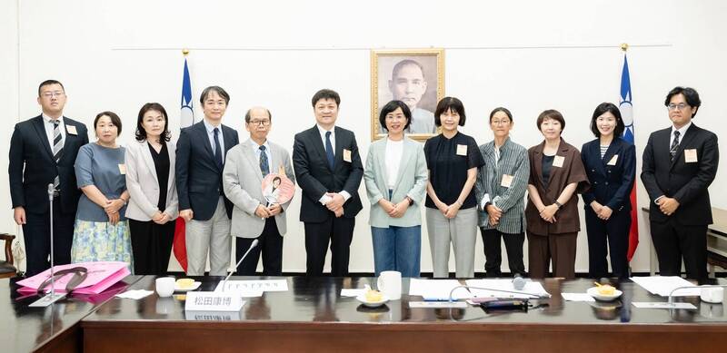蘇巧慧今接待由日本東京大學教授松田康博率領的「兩岸關係研究小組」訪問團。（蘇巧慧競辦提供）
