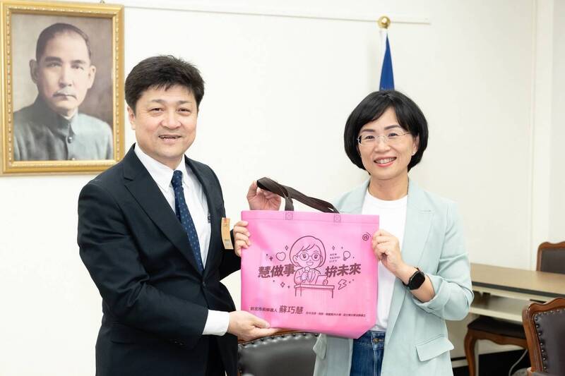 接待日本東京大學訪團 蘇巧慧分享台灣民主、防衛韌性