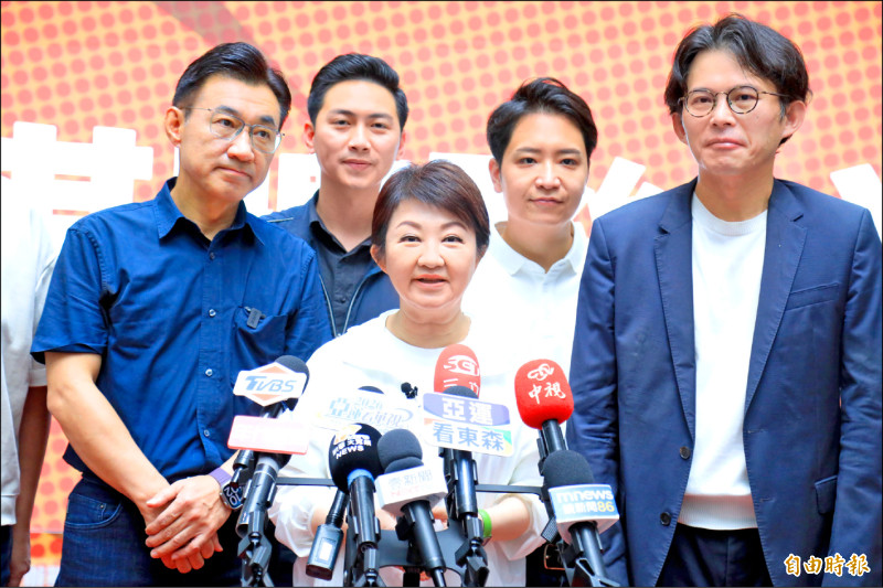 台中戰鬥陀螺嘉年華 江啟臣、黃國昌對戰