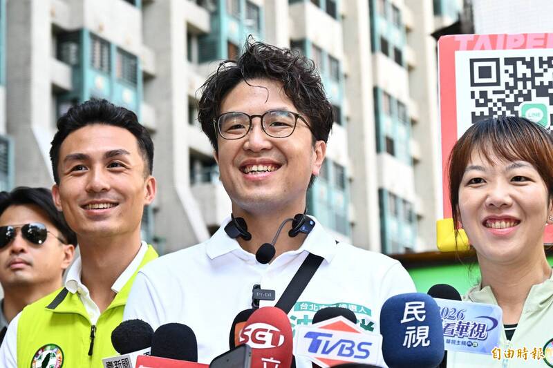 和蔣萬安背稿不同!李忠憲讚:沈伯洋有獨立思考能力