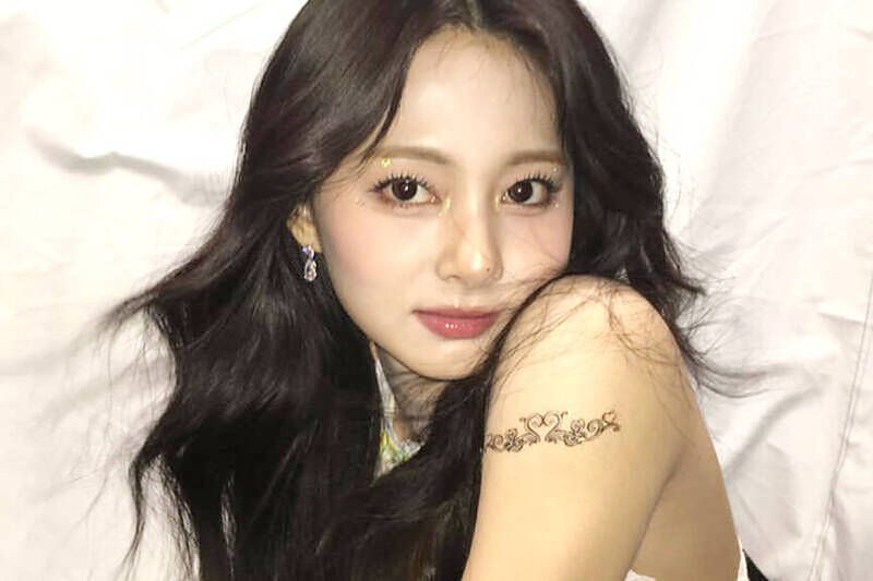 《TAIPEI TIMES》 Official urges singer to be careful with China