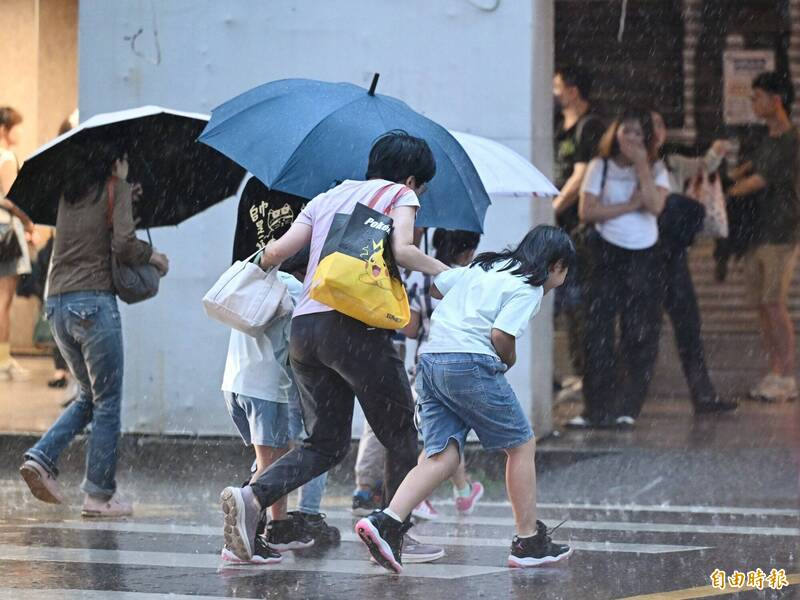 雨區擴大! 7縣市豪、大雨特報