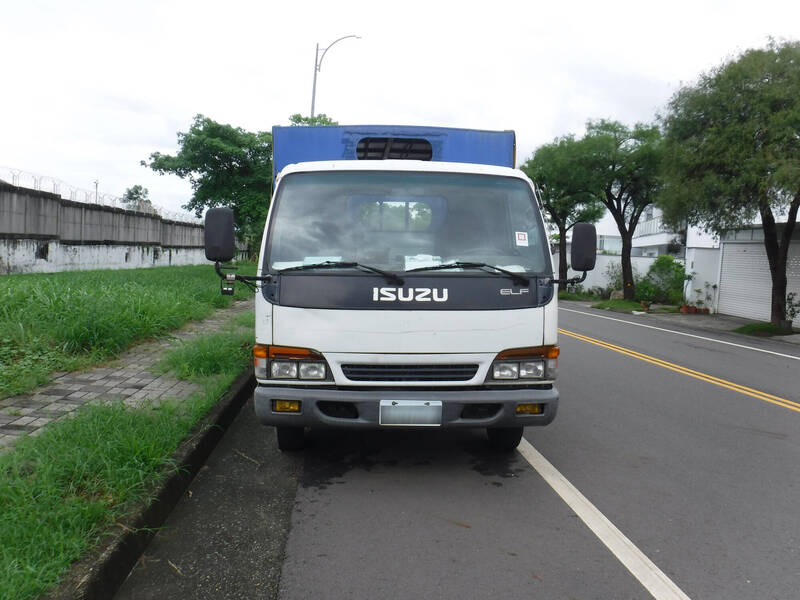 嘉義太陽能工程行欠罰鍰欠稅73萬不繳 車輛遭查封拍賣