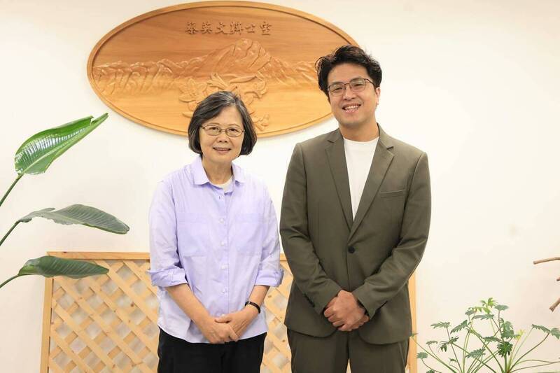 台北市長選戰開打!沈伯洋9/2蔡英文陪登記 蔣萬安傳9/3領藍小雞