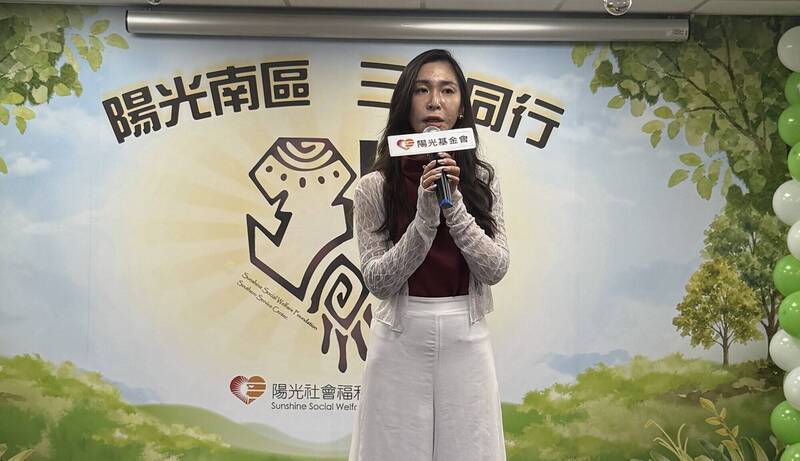 曾被喊「怪物」 八仙塵爆傷友成諮商心理師