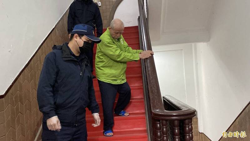 女童猥褻案掀父遇害傷疤 作家顏一立控北市社會局「不聞不問還反質詢」