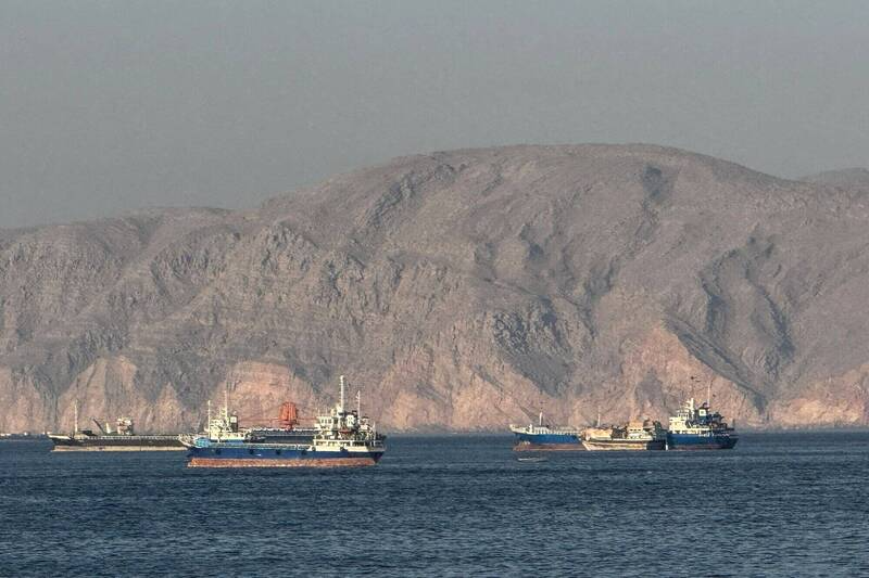 載沙國石油通過荷姆茲海峽 兩油輪幾分鐘內先後遇襲