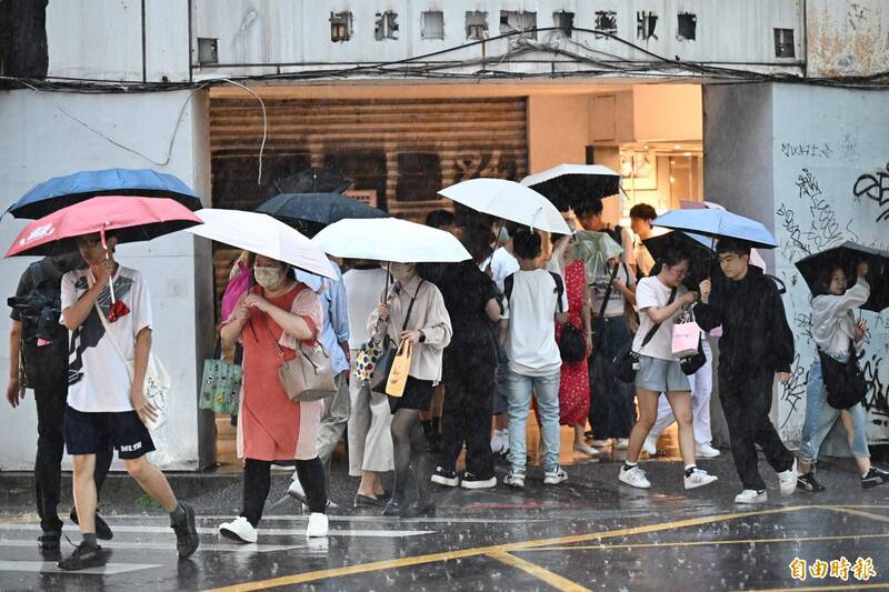 4縣市大雨特報! 沙德爾颱風有望復活 週三起影響台灣天氣