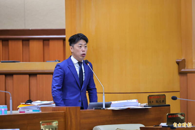 童子瑋爭取1813增班遭質疑 張之豪轟林沛祥「一邊要錢一邊凍預算」