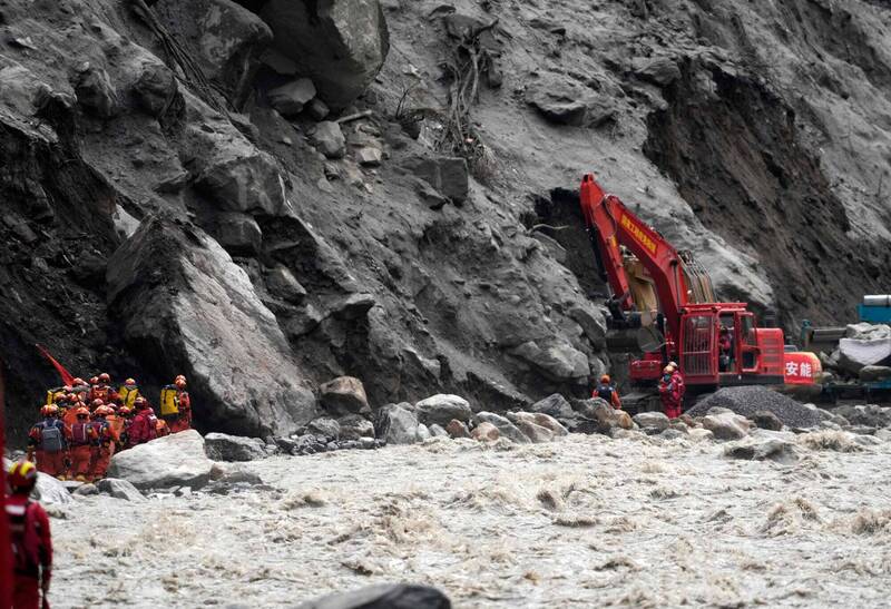 西藏吉隆土石流21人遇難、541人失聯