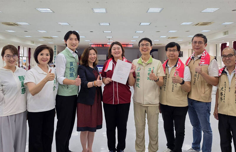 南投縣登記參選有神祕數字 也要顏值擔當吸眾人目光