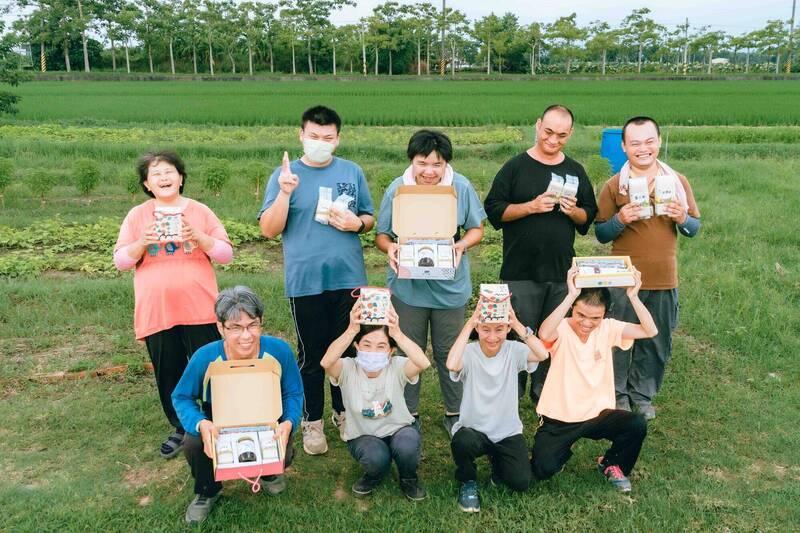 危機變轉機!台南蓮心園秋節禮盒搶購一空 籲「採購其他庇護團體」