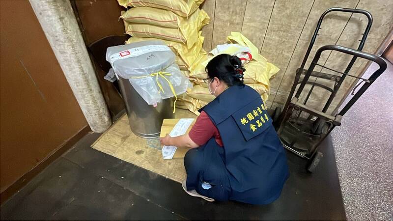 桃園抽驗市售油品 苦茶油、南瓜籽油各1款苯駢芘超標