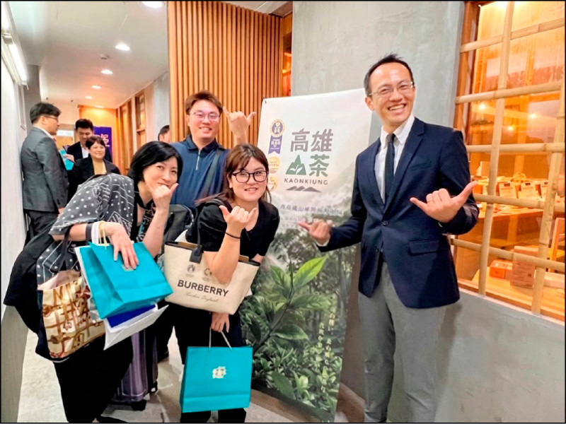 高雄山茶 搶進日飯店、精品市場