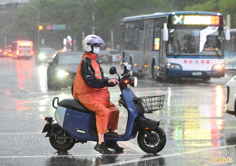 2颱風路徑曝!沙德爾外圍環流掃過 今北台灣防豪雨、各地局部大雨
